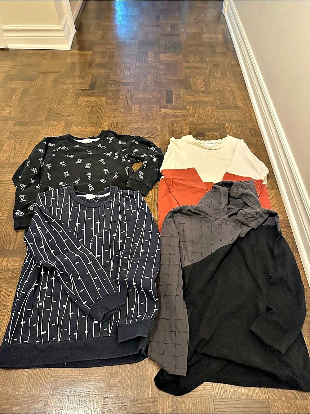 Printed Tops Lot Like New